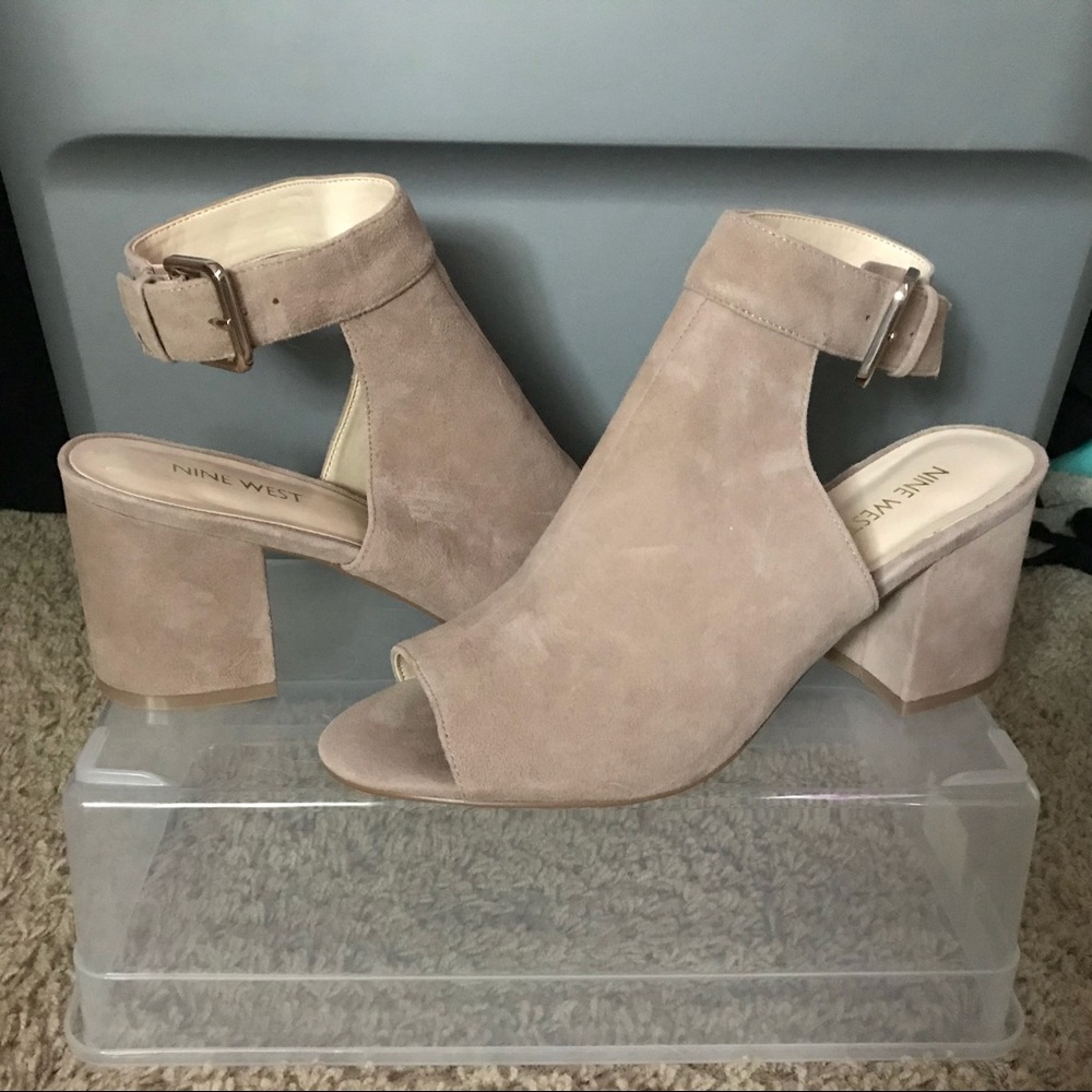 Nine West Jomei block heel sandal, nude suede 8.5